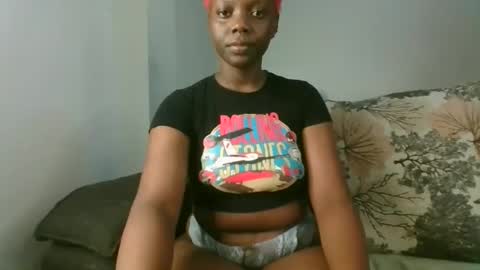 Snapshot of drip_doll chatting on October 22, 2025, 4:18 pm Drip Doll online show from October 22, 2025, 4:18 pm