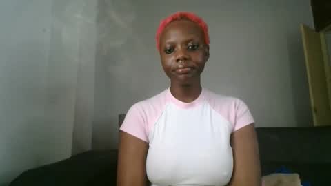 Snapshot of drip_doll chatting on October 28, 2025, 7:38 pm Drip Doll online show from October 28, 2025, 7:38 pm