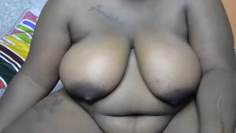 Snapshot of dripdens chatting on June 1, 2026, 10:06 am dripdens online show from June 1, 2026, 10:06 am