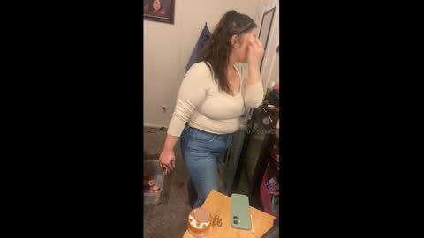 Drippy kitty  online show from December 13, 2025, 7:53 pm