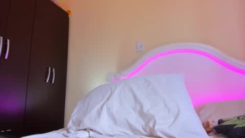 drippyorlove online show from January 30, 2025, 5:28 pm