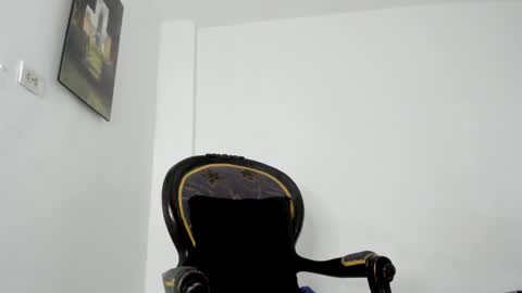 drizsx online show from February 4, 2025, 2:43 pm