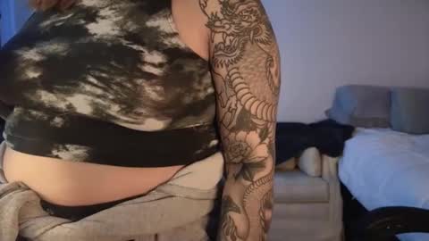 Drizzypeach602 online show from December 18, 2024, 2:53 am