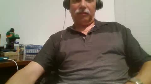 drnasty_yetrefined online show from April 15, 2026, 2:18 am