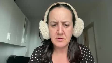 Dr. Resa online show from February 8, 2026, 7:34 am