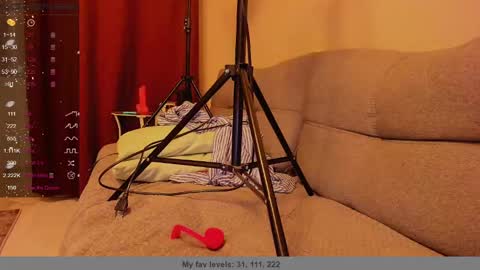 Kate online show from December 28, 2024, 2:10 pm