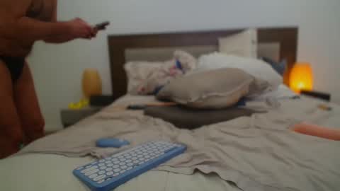 Snapshot of dudecuzbeo chatting on September 18, 2025, 4:14 am dudecuzbeo online show from September 18, 2025, 4:14 am