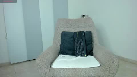 Snapshot of dulce1_ chatting on April 20, 2026, 9:56 am Dulce online show from April 20, 2026, 9:56 am