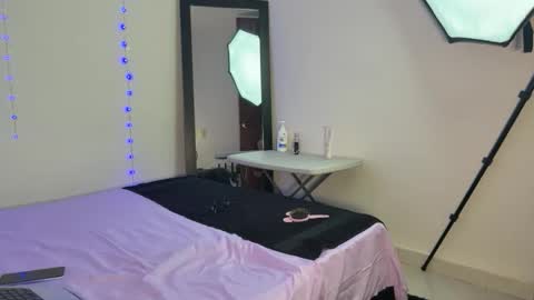 dulce765 online show from November 2, 2025, 3:20 am