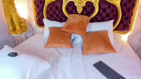 Lucy online show from November 12, 2025, 11:36 pm