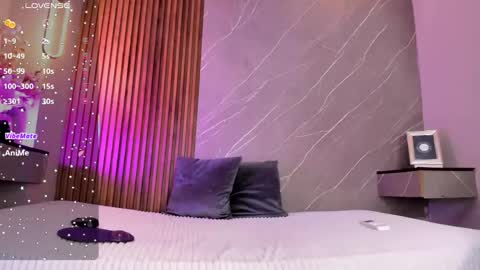 dulce__fiore07 online show from October 21, 2025, 7:47 pm