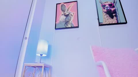 dulce__fiore07 online show from March 16, 2026, 12:09 pm