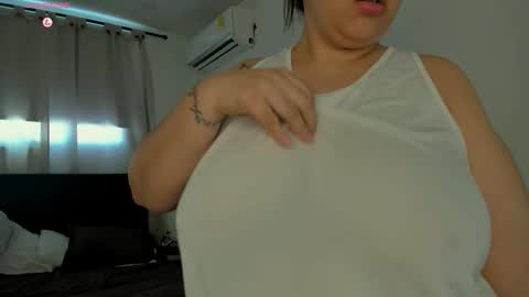 dulce brithany online show from March 22, 2026, 8:45 pm