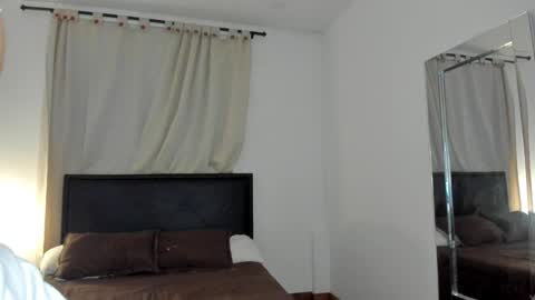 dulce brithany online show from April 18, 2026, 2:48 am