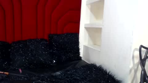 Snapshot of dulce_gray chatting on November 8, 2025, 12:00 am Dulce online show from November 8, 2025, 12:00 am