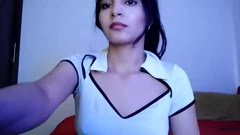 Snapshot of dulce_lucero chatting on January 7, 2025, 9:25 pm dulce_lucero online show from January 7, 2025, 9:25 pm