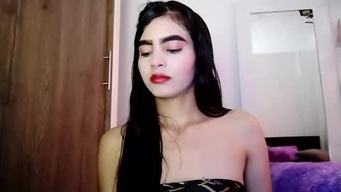 Snapshot of dulce_lucero chatting on February 4, 2025, 4:39 pm dulce_lucero online show from February 4, 2025, 4:39 pm