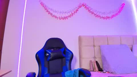 Snapshot of dulce_mariaa___ chatting on February 12, 2026, 11:38 am Dulce Maria online show from February 12, 2026, 11:38 am