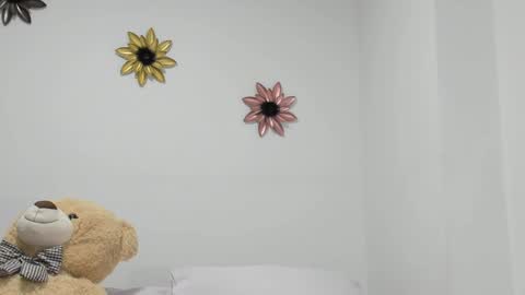 Snapshot of dulce_roberts_ chatting on January 8, 2025, 11:43 am Dulce online show from January 8, 2025, 11:43 am
