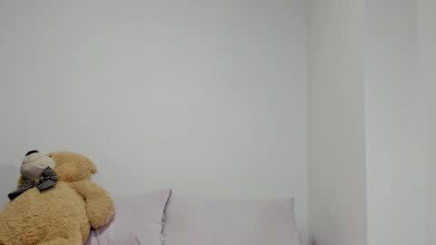 Snapshot of dulce_roberts_ chatting on February 18, 2025, 12:17 pm Dulce online show from February 18, 2025, 12:17 pm