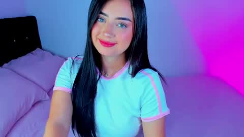 Snapshot of dulcedanii chatting on July 7, 2026, 4:44 pm Daniela online show from July 7, 2026, 4:44 pm