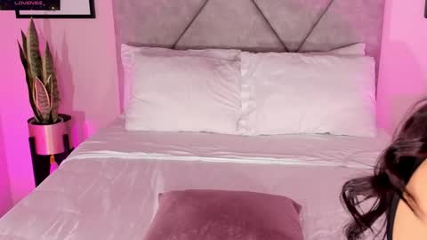 Snapshot of dulceegarcia chatting on December 2, 2025, 4:29 am Dulcee Garcia online show from December 2, 2025, 4:29 am