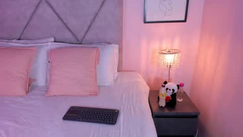 Snapshot of dulceegarcia chatting on February 26, 2026, 8:19 pm Dulcee Garcia online show from February 26, 2026, 8:19 pm