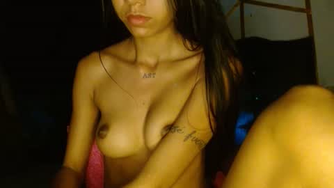 Snapshot of dulcelatina222 chatting on November 28, 2025, 12:46 am dulcelatina222 online show from November 28, 2025, 12:46 am