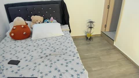 Dulce online show from April 13, 2026, 1:55 am