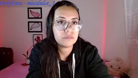 Dulce online show from December 1, 2025, 5:23 am