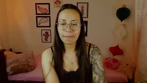 Dulce online show from March 18, 2026, 2:04 am