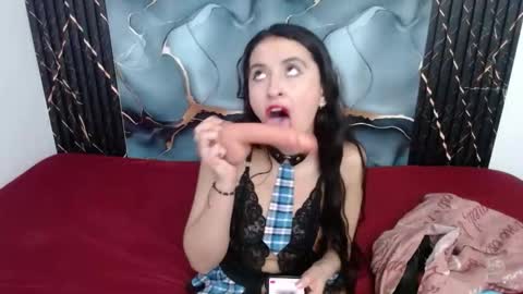 dulce online show from November 10, 2025, 3:11 pm