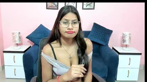 Snapshot of dumble_doree chatting on December 16, 2024, 7:15 am dumble_doree online show from December 16, 2024, 7:15 am