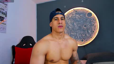 duran_dhikol1 online show from December 22, 2025, 12:29 am