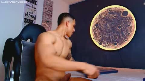 duran_dhikol1 online show from February 26, 2026, 3:38 am