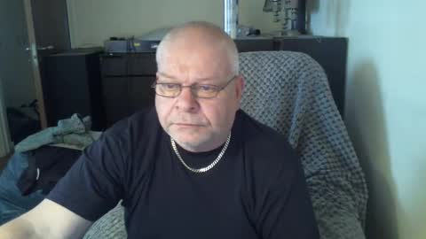 Snapshot of durk55 chatting on February 24, 2026, 10:24 am durk55 online show from February 24, 2026, 10:24 am