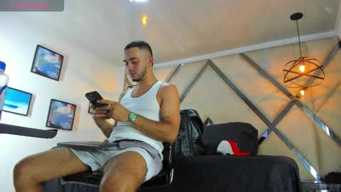 DUSAN  GREY online show from February 3, 2026, 4:21 am