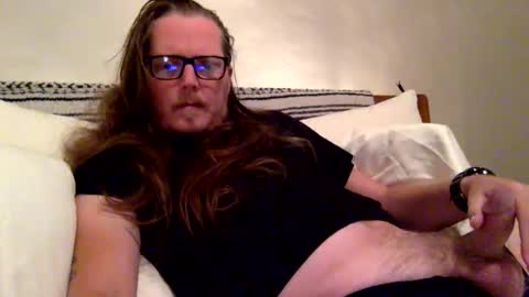 DUSTBORN online show from October 25, 2025, 6:54 am