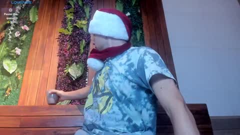 Dustin Sonne online show from December 24, 2024, 3:49 am