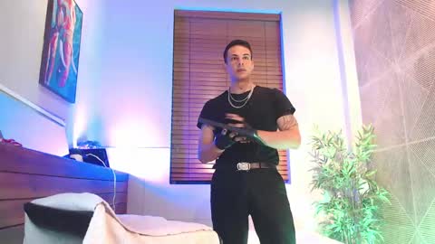 Dustin Sonne online show from April 11, 2026, 4:06 am