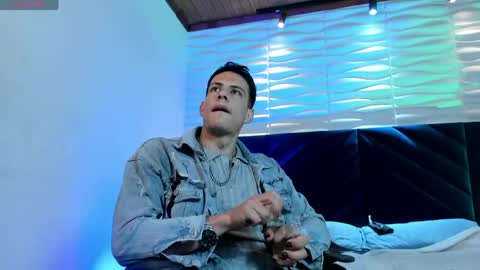 Dustin Sonne online show from May 18, 2026, 3:35 am