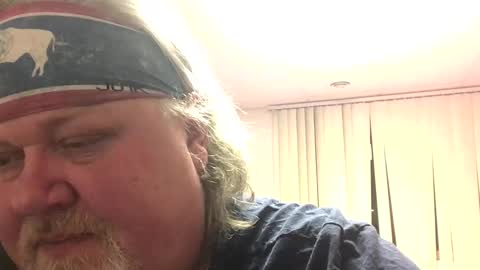 Snapshot of dustyballzer chatting on December 6, 2024, 1:51 am Dusty online show from December 6, 2024, 1:51 am