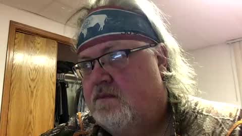 Snapshot of dustyballzer chatting on December 18, 2024, 3:33 pm Dusty online show from December 18, 2024, 3:33 pm