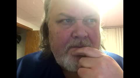 Snapshot of dustyballzer chatting on January 10, 2025, 3:39 am Dusty online show from January 10, 2025, 3:39 am