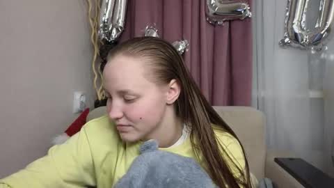 Snapshot of dustydeida chatting on February 14, 2026, 7:43 pm Jenny online show from February 14, 2026, 7:43 pm