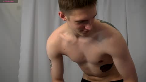 Dustyn online show from December 8, 2024, 2:09 pm