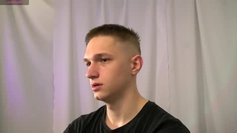 Dustyn online show from December 13, 2024, 2:27 pm