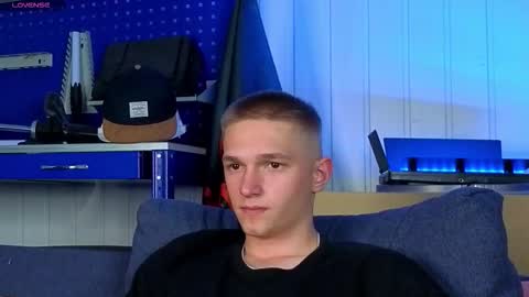 Dustyn online show from October 10, 2025, 4:50 pm