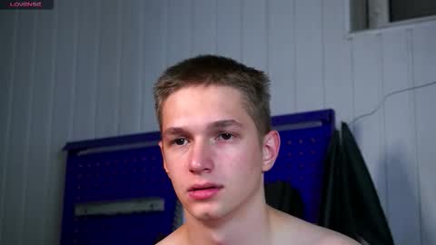 Dustyn online show from November 6, 2025, 3:46 pm