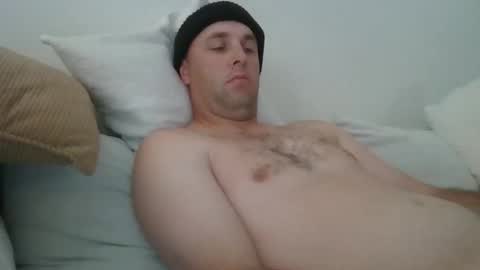 dustyroy09 online show from April 1, 2026, 11:57 pm